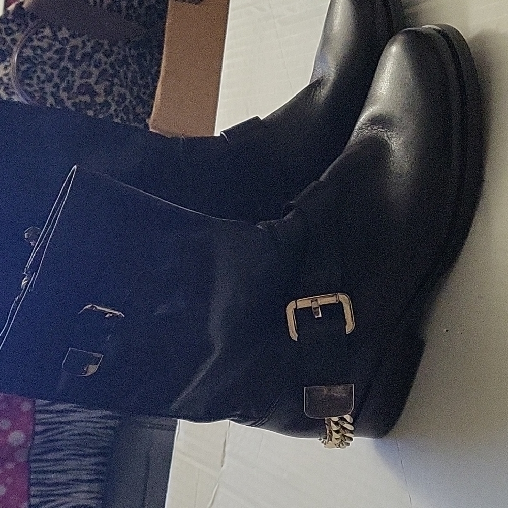 Guess Girton Black Boots with Gold Buckles 6.5 M - Picture 8 of 10